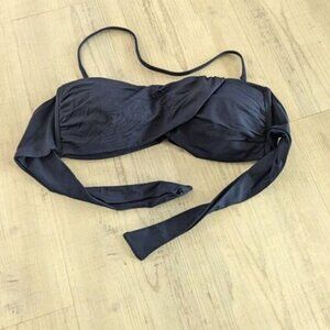 Bikini women's navy blue twist front vacation